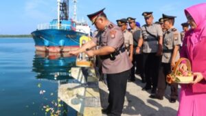 Kapolres Natuna: Semangat Juang Pahlawan Harus Jadi Inspirasi Pelayanan Polri 1 Kapolres Natuna: Semangat Juang Pahlawan Harus Jadi Inspirasi Pelayanan Polri