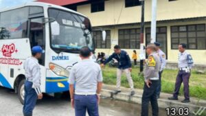 Pastikan Bus DAMRI Layak Jalan, Kasatlantas Polres Natuna Sampai Ikut Test Drive ​