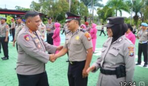 ​42 Personel Polres Natuna Naik Pangkat, Kapolres: Ini Amanah Besar, Tingkatkan Pengabdian!