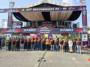 Gas di Sirkuit, Bukan di Jalan! 506 Pembalap Unjuk Gigi di Dhira Brata Cup Championship 2026 Samarinda 2 Gas di Sirkuit, Bukan di Jalan! 506 Pembalap Unjuk Gigi di Dhira Brata Cup Championship 2026 Samarinda