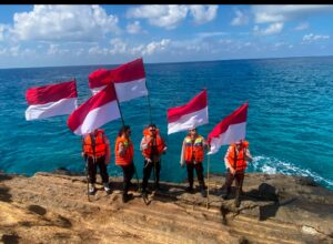 Benteng Kedaulatan di Ujung Utara Polsek Bunguran Barat Sisir Pulau Terluar Tokong Boro! 3 Benteng Kedaulatan di Ujung Utara Polsek Bunguran Barat Sisir Pulau Terluar Tokong Boro!