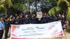 KEJAKSAAN NEGERI NATUNA GELAR JALAN SEHAT, SENAM BERSAMA, SARAPAN, DAN KORVEI BERSAMA MASYARAKAT DALAM RANGKA HARI LAHIR KEJAKSAAN KE-81 3 KEJAKSAAN NEGERI NATUNA GELAR JALAN SEHAT, SENAM BERSAMA, SARAPAN, DAN KORVEI BERSAMA MASYARAKAT DALAM RANGKA HARI LAHIR KEJAKSAAN KE-81