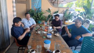 Reuni Politisi Lintas Tingkat, Ketua Fraksi DPRD Kepri Marzuki Ngopi Bareng Sahabat Lama di Natuna 1 Reuni Politisi Lintas Tingkat, Ketua Fraksi DPRD Kepri Marzuki Ngopi Bareng Sahabat Lama di Natuna