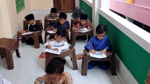 Cetak Generasi Penerus yang Religius dan Cinta Rasulullah, Masjid Al-Mukarramah Penagi Gelar Lomba Maulid Nabi Muhammad SAW 2 Cetak Generasi Penerus yang Religius dan Cinta Rasulullah, Masjid Al-Mukarramah Penagi Gelar Lomba Maulid Nabi Muhammad SAW