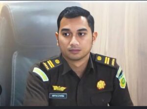 Sapu Bersih Kasus Mangkir, Kejari Natuna Targetkan Penuntasan Tunggakan Perkara Korupsi 2 Sapu Bersih Kasus Mangkir, Kejari Natuna Targetkan Penuntasan Tunggakan Perkara Korupsi