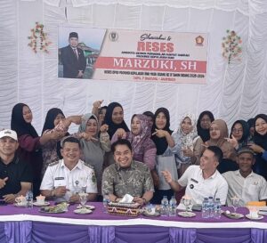 Terang Benderang Tahun Depan! Marzuki SH Gercep Wujudkan Lampu Jalan di Bunguran Utara 2 Terang Benderang Tahun Depan! Marzuki SH Gercep Wujudkan Lampu Jalan di Bunguran Utara