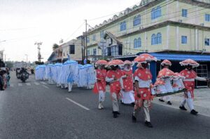 Gelora Kemerdekaan di Tapal Batas, Hampir 1,000 Pelajar SMAN 1 Bunguran Timur Pawai Karnaval Warnai HUT ke-81 RI 4 Gelora Kemerdekaan di Tapal Batas, Hampir 1,000 Pelajar SMAN 1 Bunguran Timur Pawai Karnaval Warnai HUT ke-81 RI