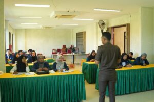 Kejari Natuna Gembleng Mahasiswa STAI Natuna - Bentuk Calon Penegak Hukum Berintegritas di Wilayah Perbatasan 2 Kejari Natuna Gembleng Mahasiswa STAI Natuna - Bentuk Calon Penegak Hukum Berintegritas di Wilayah Perbatasan