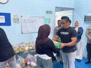 Kapolres Natuna Salurkan 37 Paket Sembako untuk Relawan SPPG, Bentuk Apresiasi atas Dedikasi Para Relawan